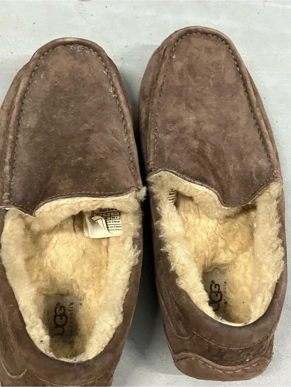 UGG Men’s Ascot Slippers